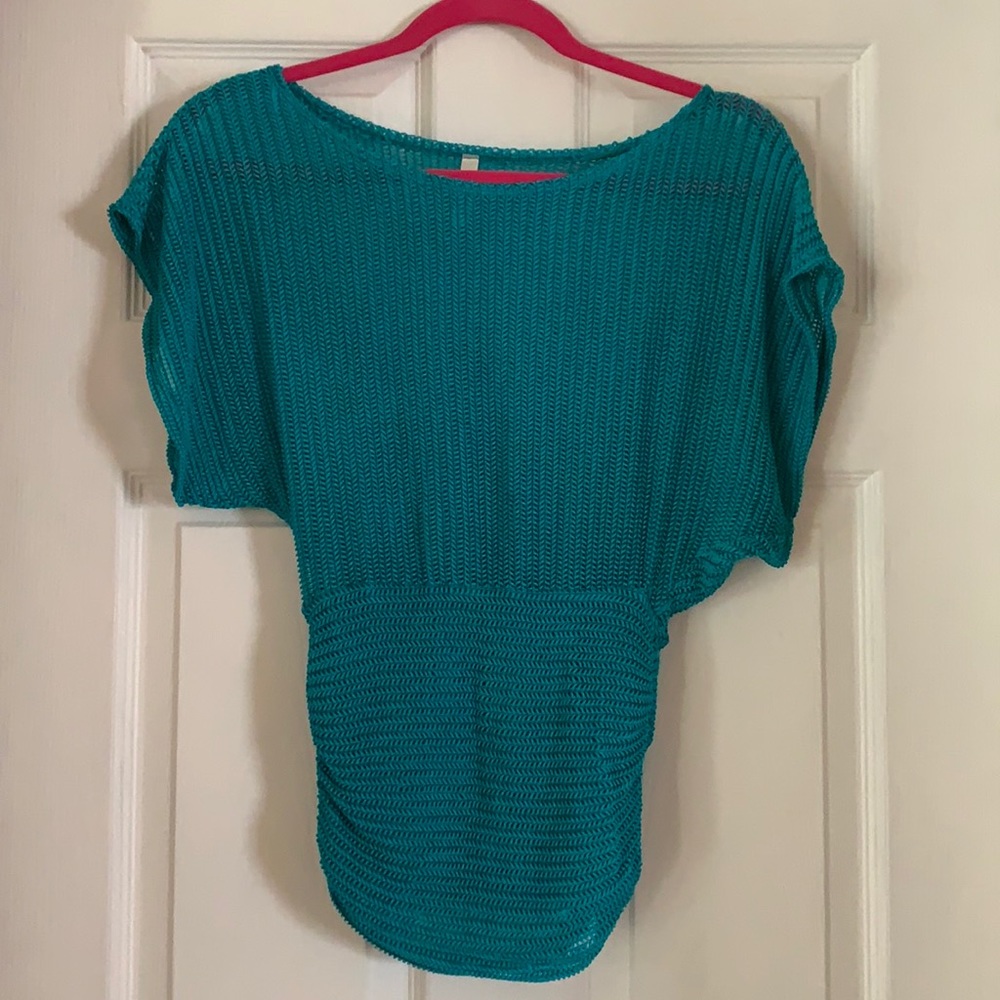 Medium size i Candie aqua top